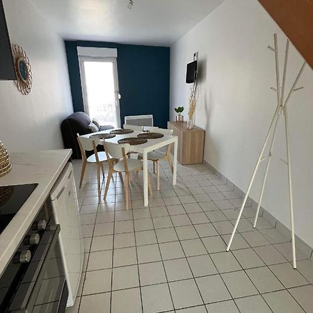 Anselme, F2 Duplex Avec Cour Commune Et Proche De La Mer ,2 Ver-sur-Mer Eksteriør bilde