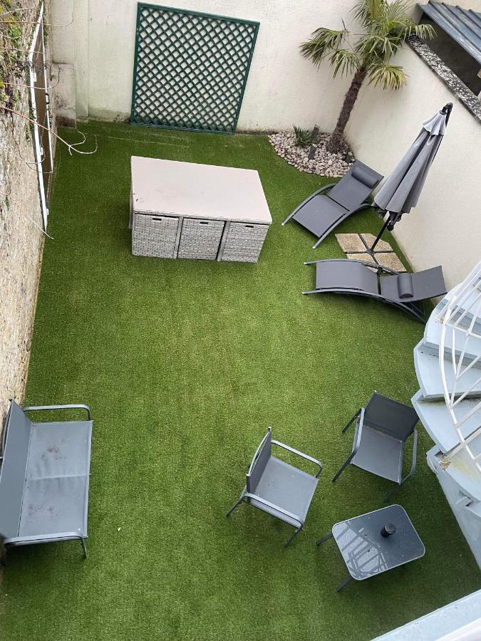 Anselme, F2 Duplex Avec Cour Commune Et Proche De La Mer ,2 Ver-sur-Mer Eksteriør bilde